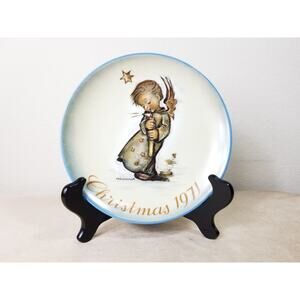 Christmas Hummel Plate Wall Decor 7 3/4" Limited First Edition 1971 W Germany